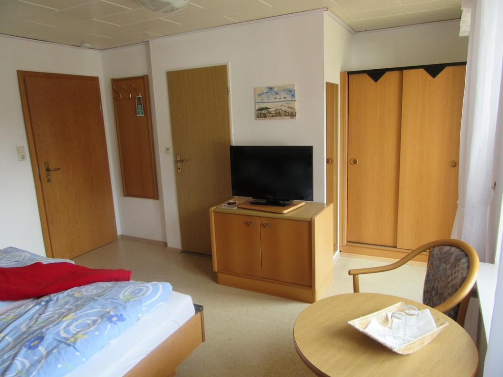 Zum Hanseaten Borkum Room photo